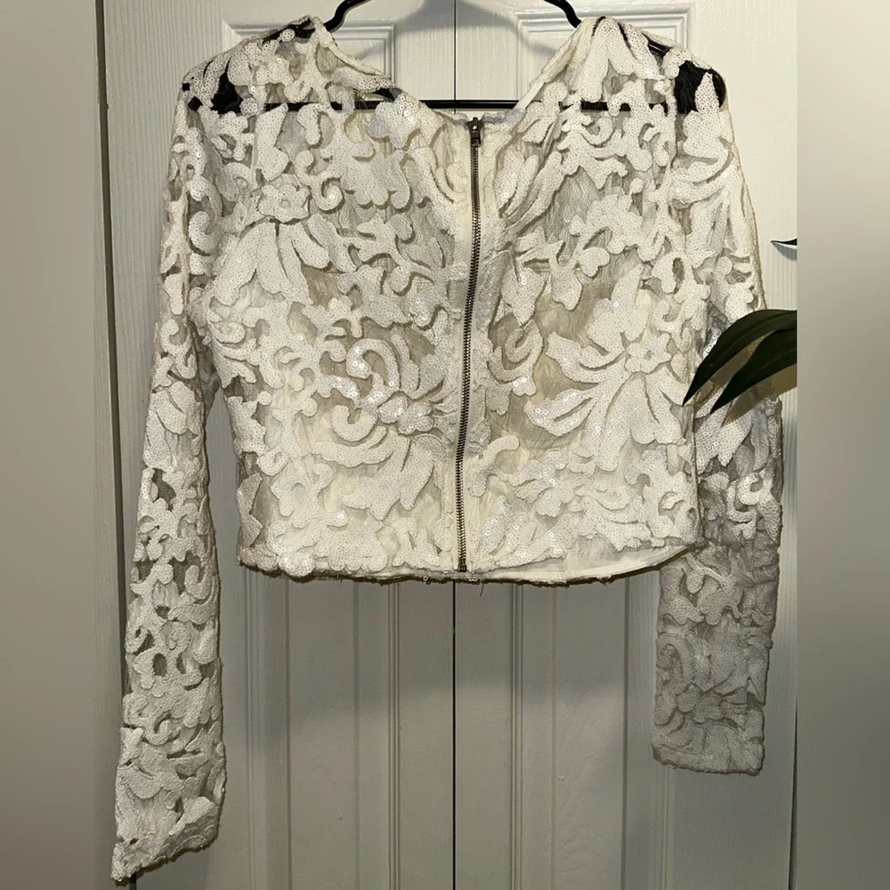 Naked Wardrobe White Lace Crop Blouse lace sequined crop top - Picture 3 of 4